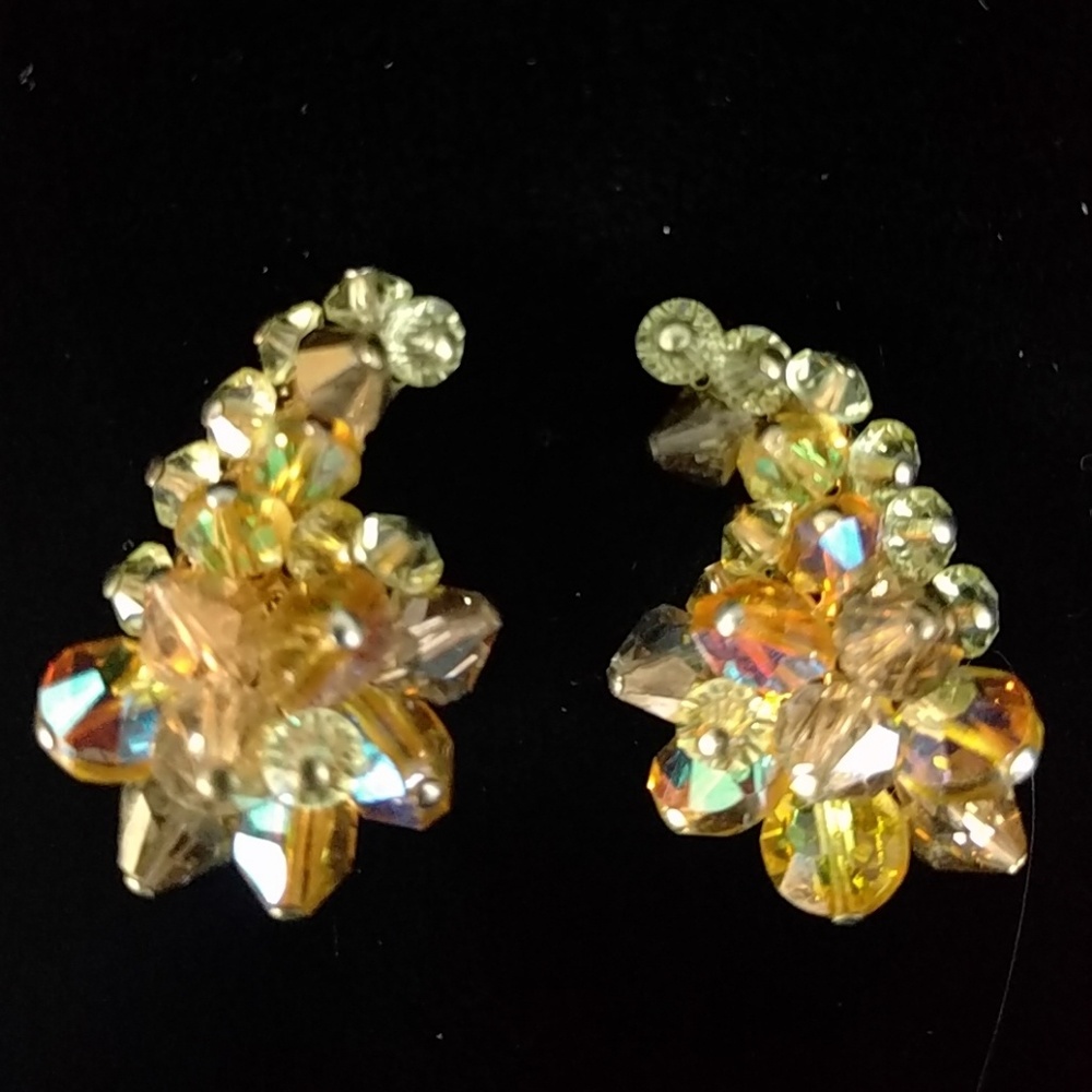 VTG Rhinestone /aurora borealis earclips